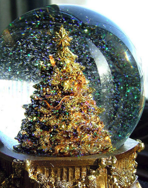 HOLIDAY NOSTALGIA AND TECHNOLOGY: A LOOK AT WHERE WE’VE BEEN AND HOW FAR WE’VE COME