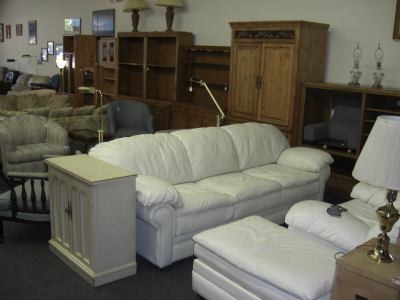 Local  Furniture Stores on Furniture Store In Englewood  Co 80113   Cassidy S Used Furniture